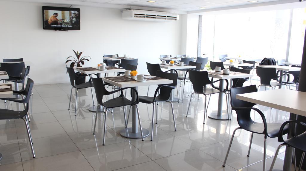 Hotel Neu 354 Neuquen Ngoại thất bức ảnh